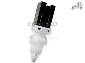 Interruptor mecánico luces de freno Alfa Romeo-Citroën-... Recambio