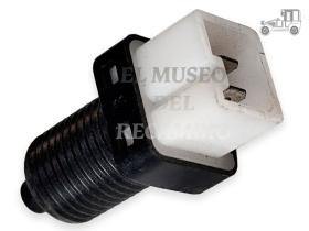 Interruptor mecánico luces de freno Citroën-Fiat-Lancia-... Recambio