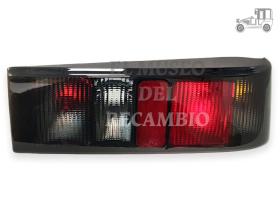 Óptica de faro trasera derecha Ford 4 puertas Recambio