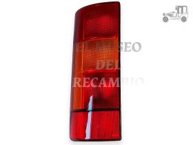 Piloto trasero izquierdo Renault IPARL
