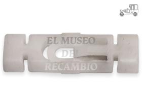 Grapa moldura techo Volkswagen Golf III y Vento Recambio