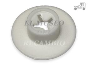 Grapa fijación insonorizantes Citroën y Peugeot Recambio