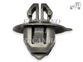 Grapa fijación de moldura lateral Land Cruiser Recambio