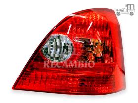 Piloto trasero derecho Honda Civic VII 4/01-9/05 5 puertas Recambio