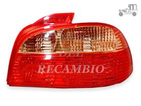 Piloto trasero derecho Toyota Avensis Recambio