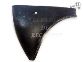 Media aleta izquierda Seat 127 Seat Clásico