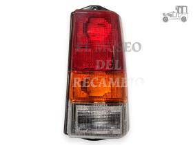Piloto trasero derecho con portalámparas Seat Panda Iluminación