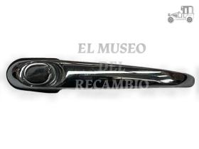 Manecilla de puerta derecha pulsador sin llave Seat 600 MUSEO