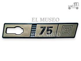 Anagrama derecho aleta Seat Ritmo "75" oro Seat Clásico