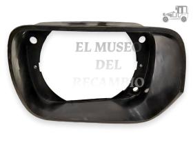 Embellecedor de faro derecho Seat 133 Seat Clásico