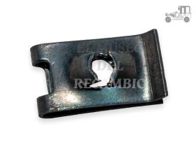 Grapa metálica clip grande Renault Recambio