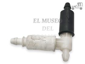 Válvula antirretorno T agua de limpiaparabrisas .