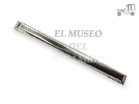 Moldura metálica tapa gasolina Seat 124 Seat Clásico
