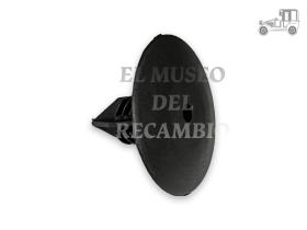 Grapa botón pase de rueda Renault Recambio