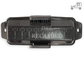 Caja portafusibles de 8 fusibles Seat Recambio