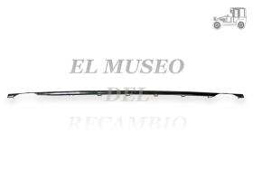 Moldura metálica inferior parrilla delantera Volkswagen Golf Recambio