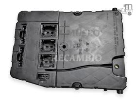 Uch, unidad de control gestión de motor Renault Scenic Recambio