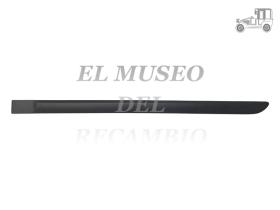 Moldura puerta trasera izquierda Renault Laguna III Recambio