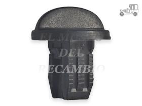 Grapa fijación carcasa de batería Renault Recambio